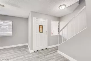 Photo #1: 2260461 Listing 