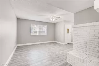 Photo #4: 2260461 Listing 