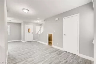 Photo #6: 2260461 Listing 