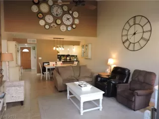 Photo #5: 2260464 Listing 