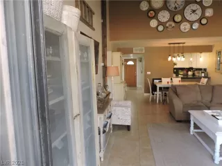 Photo #6: 2260464 Listing 