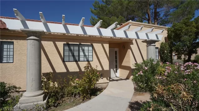 MLS: 2260466 Condo For Sale