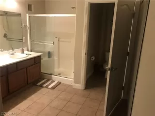 Photo #3: 2260479 Listing 