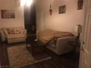 Photo #4: 2260479 Listing 