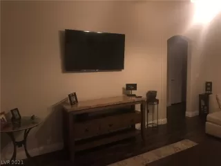 Photo #5: 2260479 Listing 