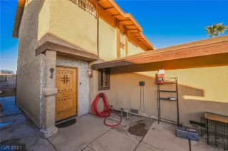 Photo #1: 2260496 Listing