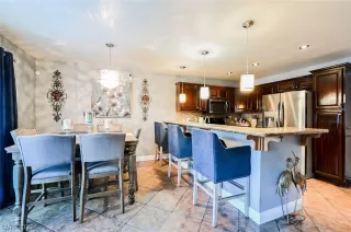 Photo #4: 2260496 Listing