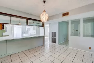 Photo #2: 2260505 Listing