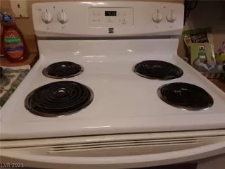 Photo #4: 2260506 Listing 