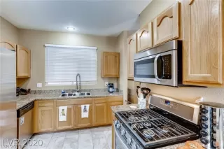 Photo #3: 2260507 Listing