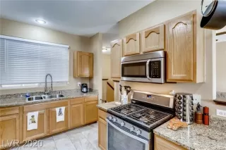 Photo #4: 2260507 Listing