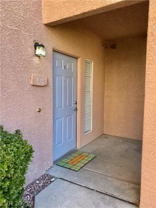 Photo #1: 2260627 Listing