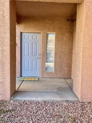 Photo #2: 2260627 Listing