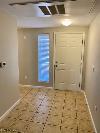 Photo #3: 2260627 Listing