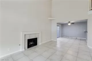 Photo #2: 2260634 Listing