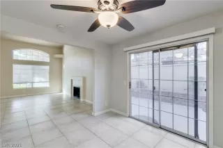 Photo #3: 2260634 Listing