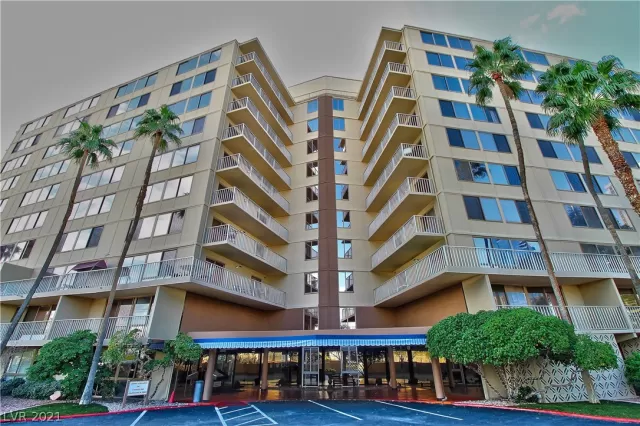 MLS: 2260639 Condo For Sale