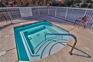 Photo #6: 2260639 Listing