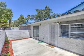 Photo #1: 2260642 Listing 