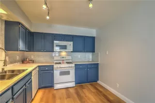 Photo #3: 2260642 Listing 