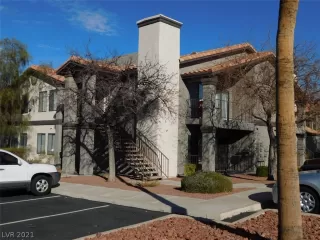 Photo #1: 2260671 Listing