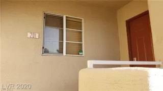 Photo #1: 2260682 Listing