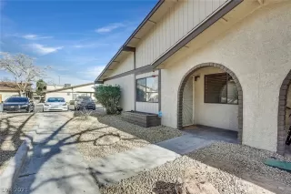 Photo #1: 2260684 Listing