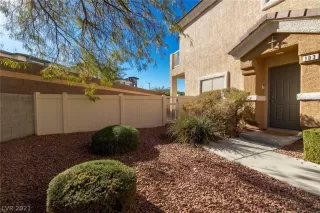 Photo #1: 2260697 Listing