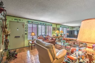 Photo #3: 2260698 Listing 