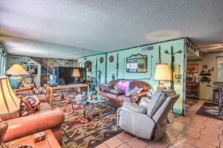 Photo #4: 2260698 Listing 