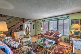 Photo #5: 2260698 Listing 