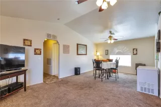 Photo #4: 2260741 Listing 