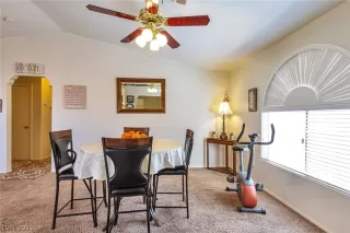 Photo #6: 2260741 Listing 