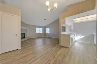 Photo #6: 2260763 Listing 