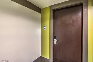 Photo #4: 2260809 Listing 