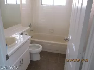 Photo #6: 2260813 Listing 