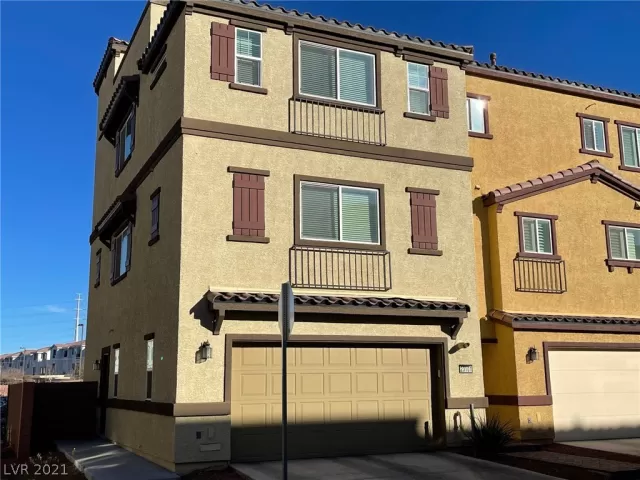 MLS: 2260833 Condo For Sale