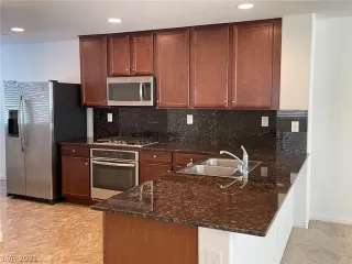 Photo #2: 2260833 Listing 