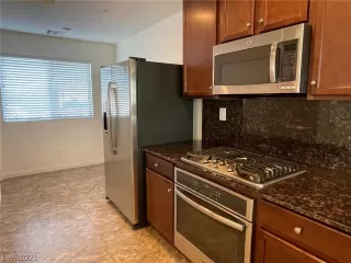 Photo #5: 2260833 Listing 