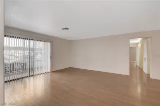 Photo #2: 2260846 Listing