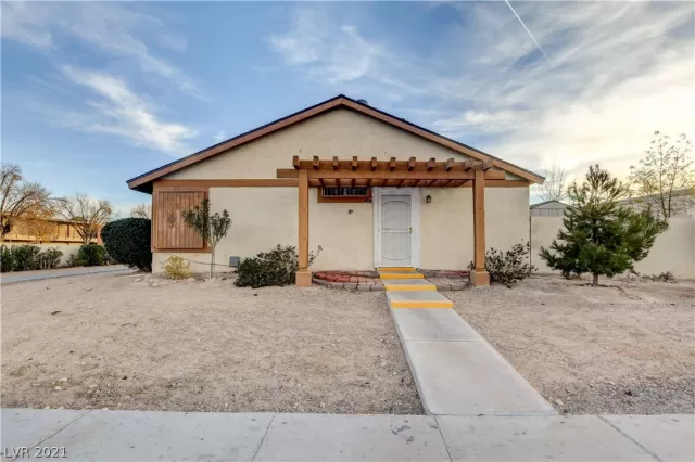 MLS: 2260857 Condo For Sale