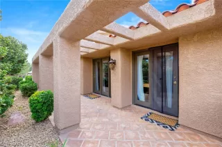 Photo #1: 2260861 Listing 