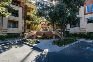 Photo #1: 2260876 Listing
