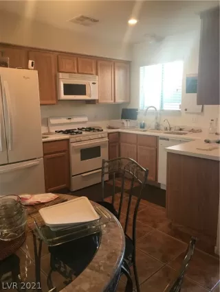 Photo #1: 2260880 Listing