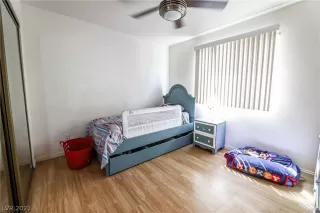 Photo #4: 2260916 Listing