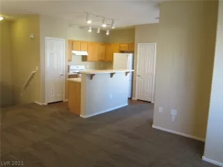 Photo #6: 2260934 Listing 