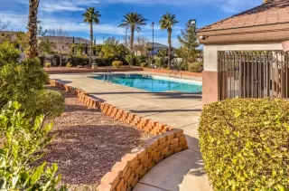 Photo #5: 2260951 Listing