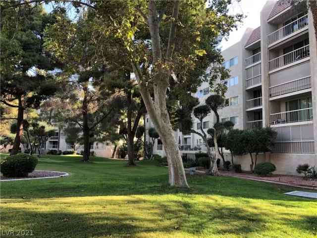 MLS: 2260984 Condo For Sale