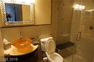 Photo #6: 2261016 Listing