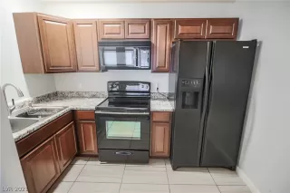 Photo #2: 2261059 Listing 